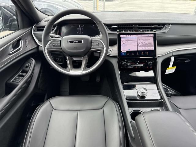 new 2025 Jeep Grand Cherokee car, priced at $39,077