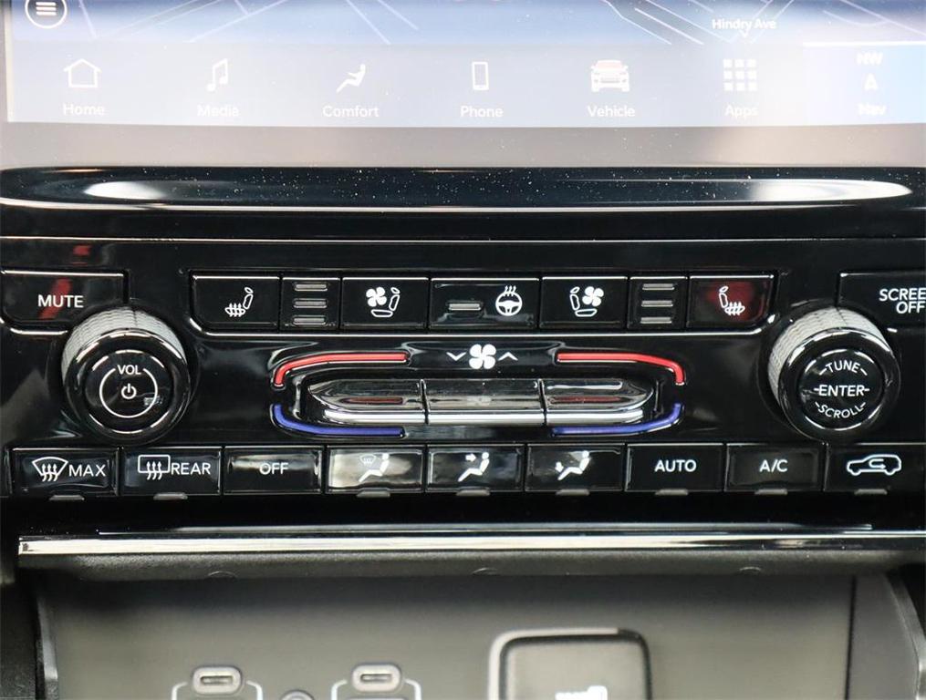 new 2024 Jeep Grand Cherokee L car, priced at $42,485