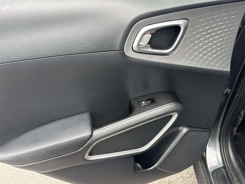 used 2023 Kia Soul car, priced at $13,661