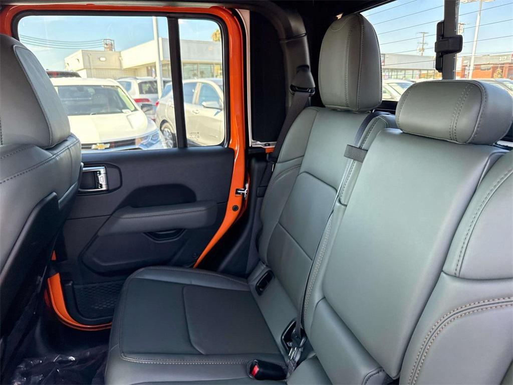 new 2025 Jeep Gladiator car, priced at $51,845