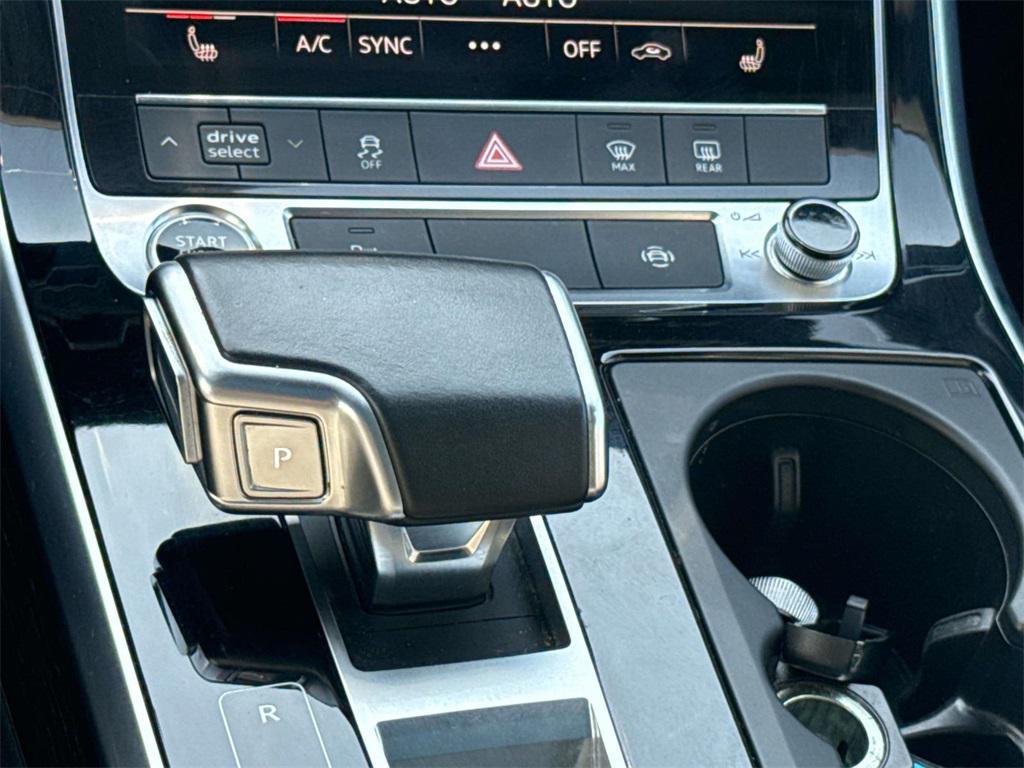 used 2021 Audi Q7 car