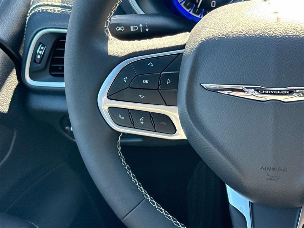 new 2026 Chrysler Pacifica car, priced at $39,653