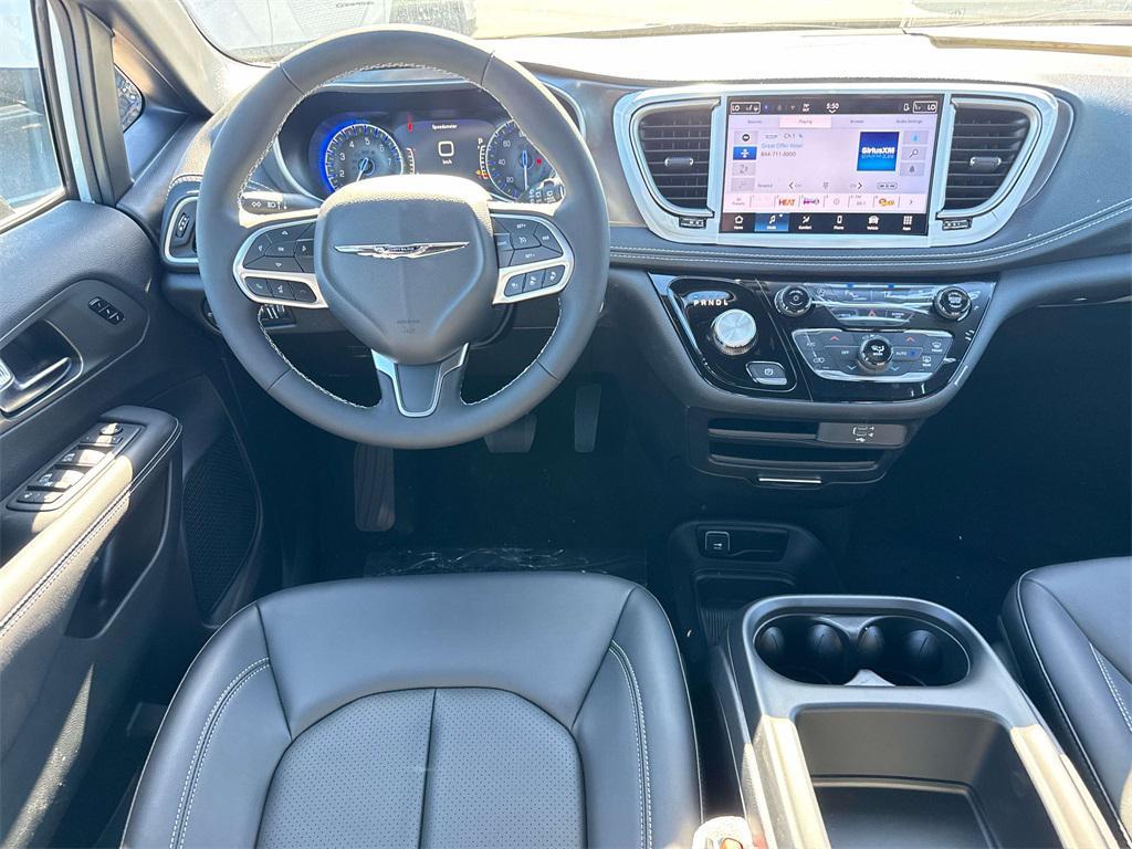 new 2026 Chrysler Pacifica car, priced at $38,748