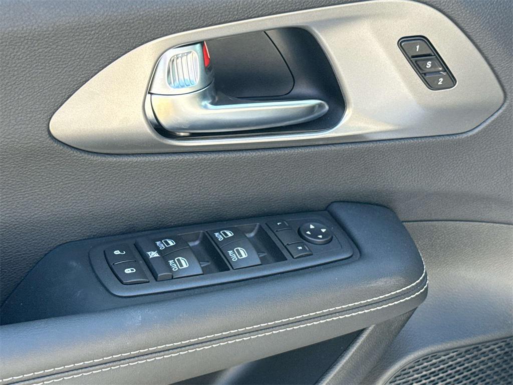 new 2026 Chrysler Pacifica car, priced at $38,748