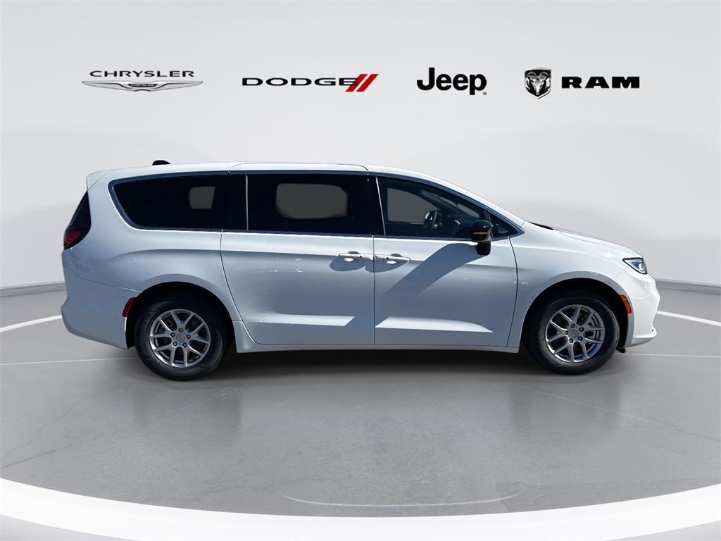new 2026 Chrysler Pacifica car, priced at $38,748