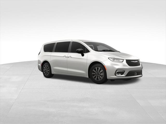 new 2025 Chrysler Pacifica Hybrid car, priced at $42,103