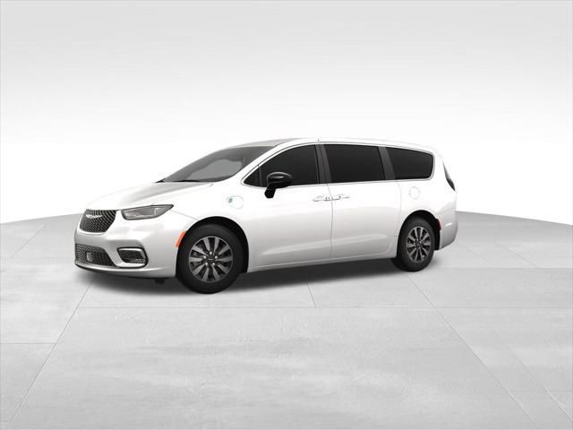 new 2025 Chrysler Pacifica Hybrid car, priced at $42,103