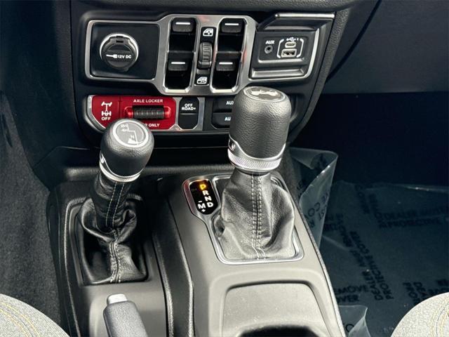 new 2025 Jeep Wrangler car, priced at $46,703