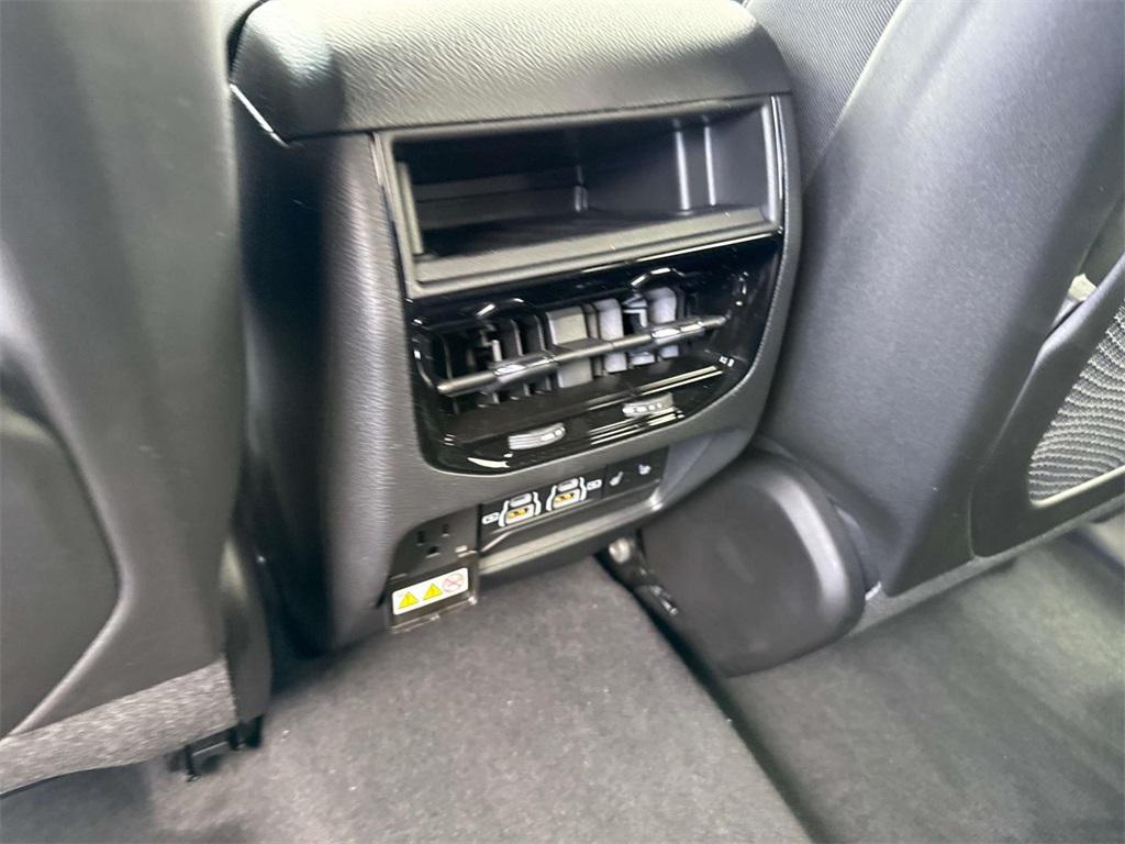 new 2025 Jeep Grand Cherokee car, priced at $36,340