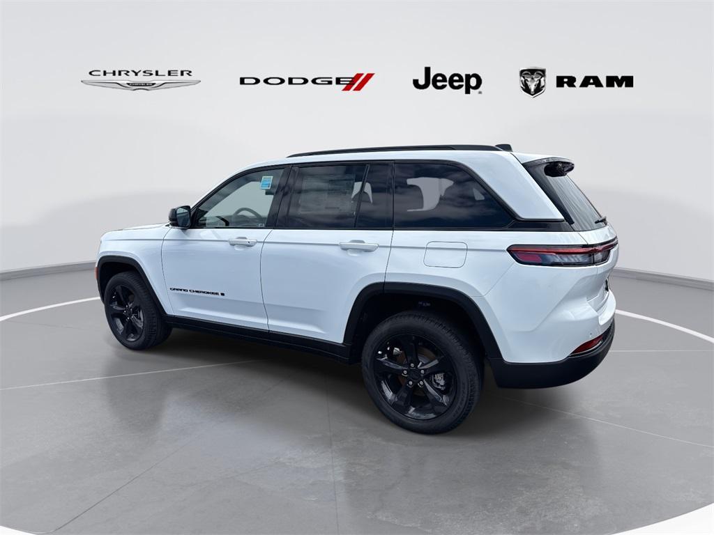 new 2025 Jeep Grand Cherokee car, priced at $36,340