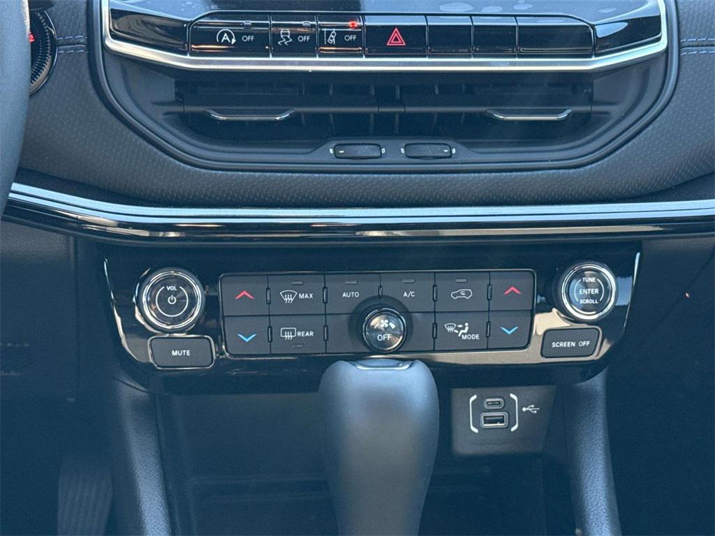 new 2026 Jeep Compass car, priced at $33,505