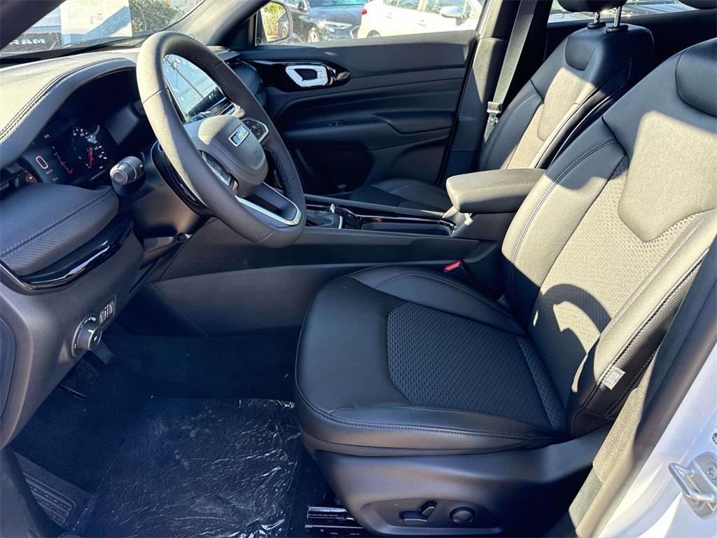 new 2026 Jeep Compass car, priced at $33,505