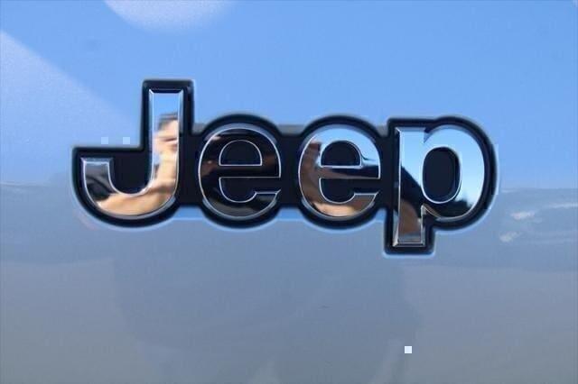 new 2023 Jeep Grand Cherokee L car, priced at $42,593