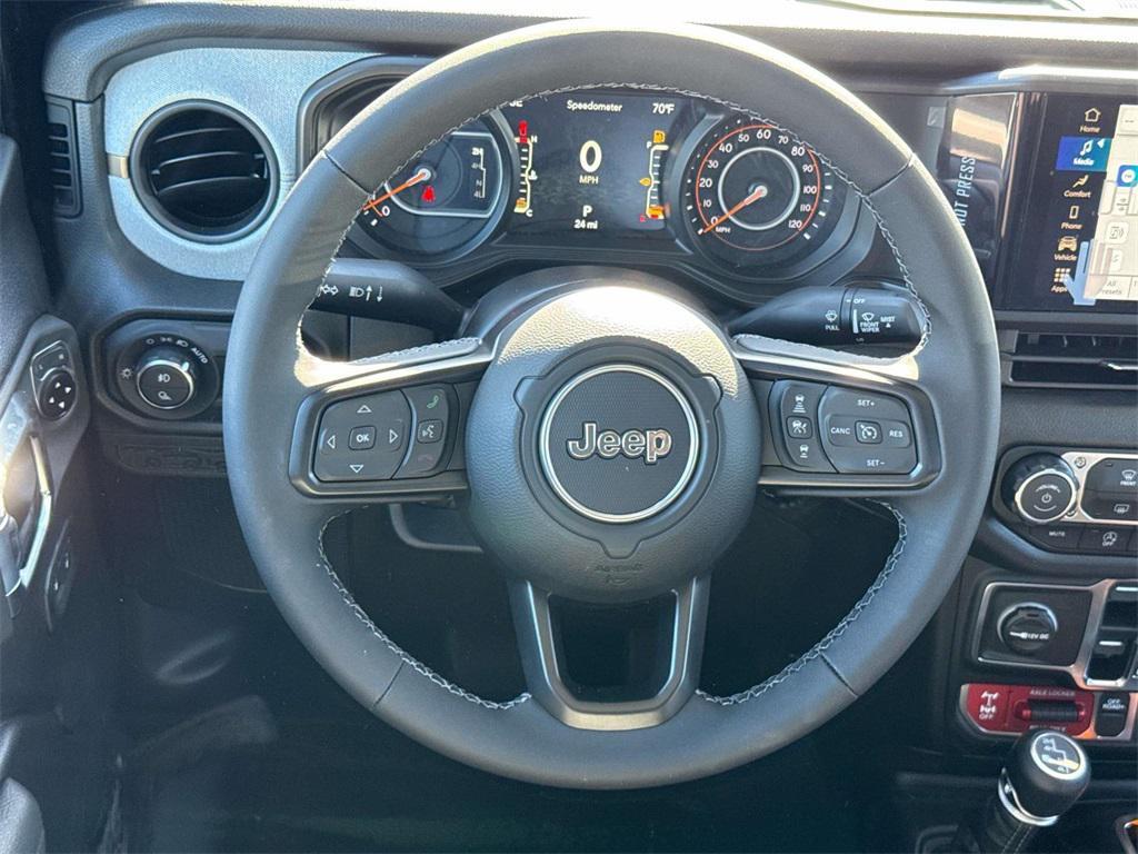 new 2025 Jeep Gladiator car, priced at $45,790