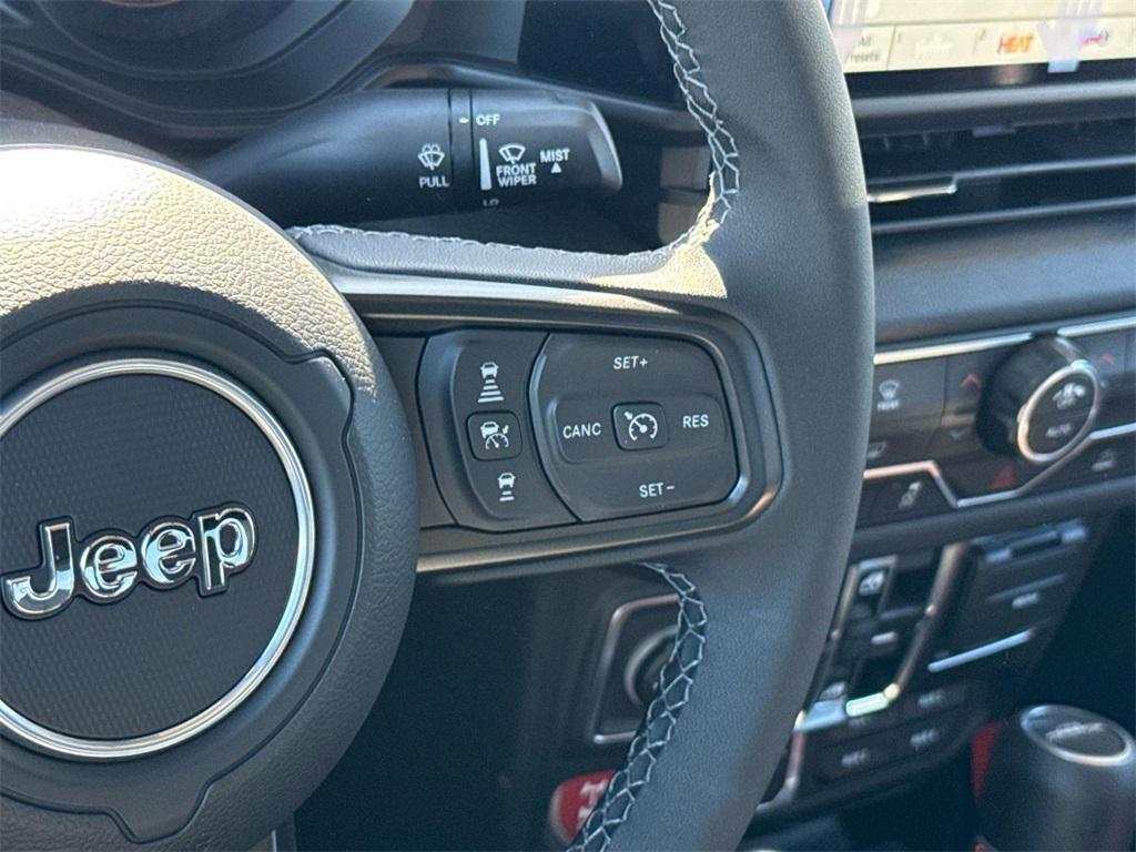 new 2025 Jeep Gladiator car, priced at $45,790