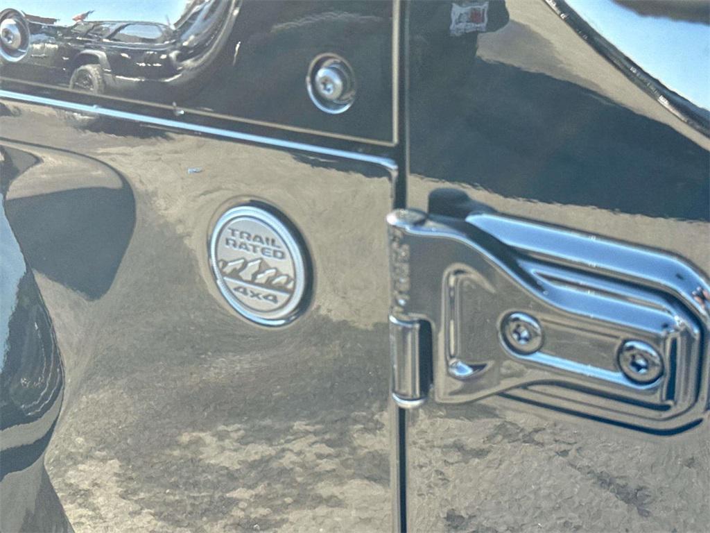 new 2025 Jeep Gladiator car, priced at $45,790