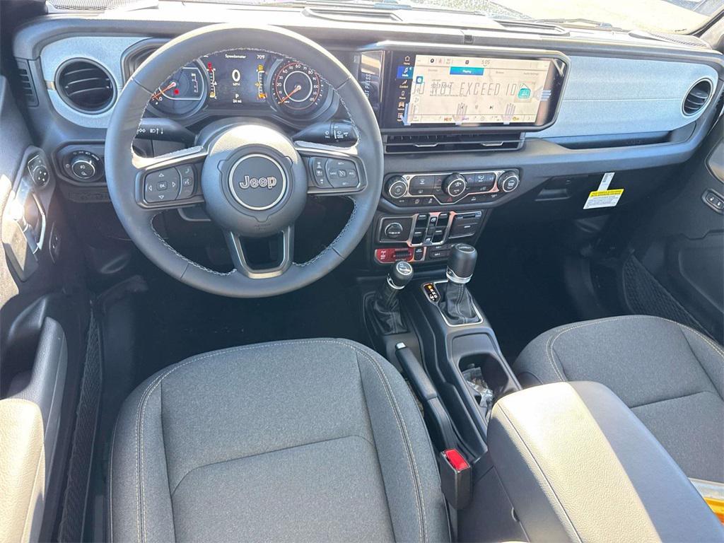 new 2025 Jeep Gladiator car, priced at $45,790