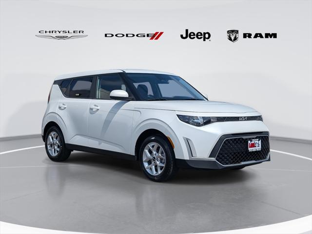 used 2023 Kia Soul car, priced at $15,578