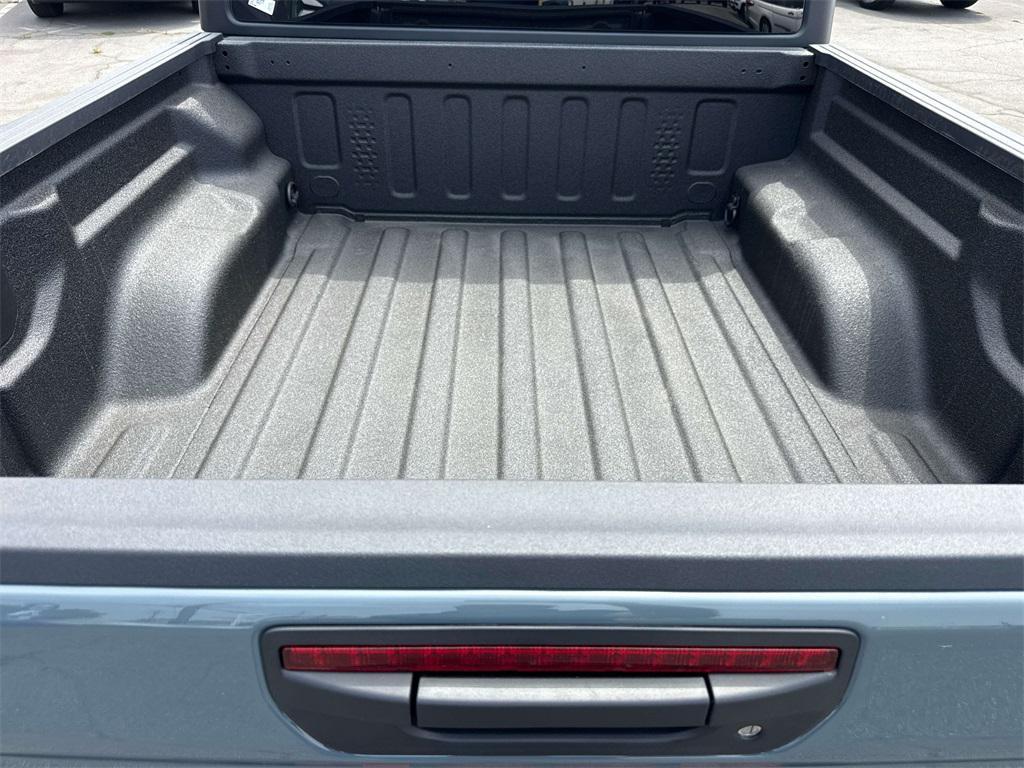 new 2025 Jeep Gladiator car, priced at $44,287