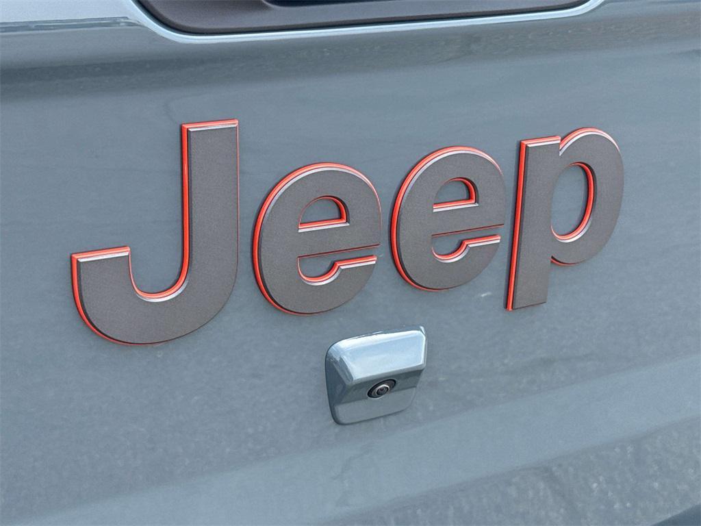 new 2025 Jeep Gladiator car, priced at $44,287