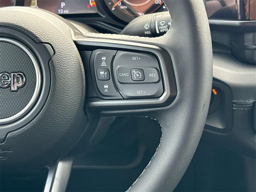 new 2025 Jeep Gladiator car, priced at $44,287
