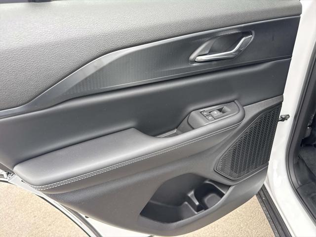 new 2025 Jeep Grand Cherokee car, priced at $42,372