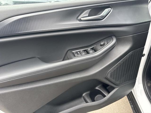 new 2025 Jeep Grand Cherokee car, priced at $42,372