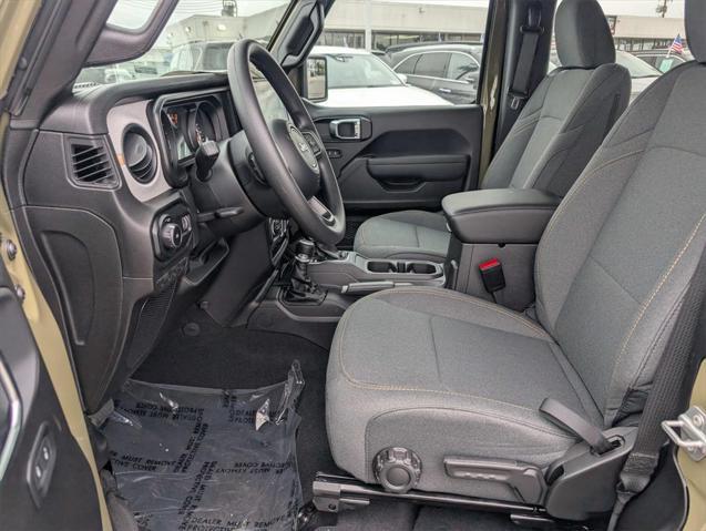 new 2025 Jeep Wrangler car, priced at $37,090