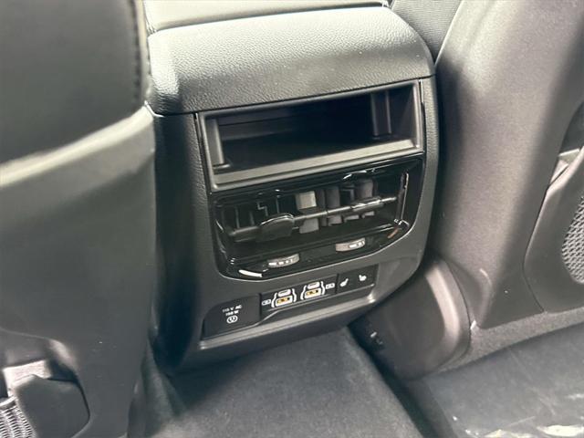 new 2025 Jeep Grand Cherokee car, priced at $41,577