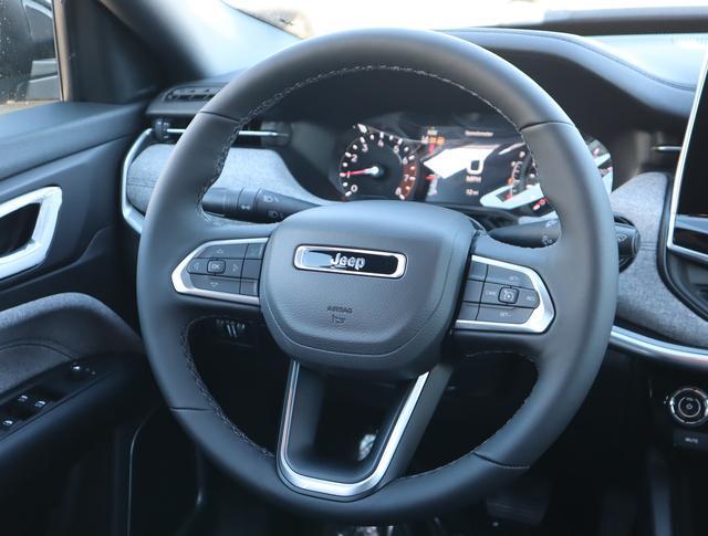 new 2025 Jeep Compass car, priced at $24,500