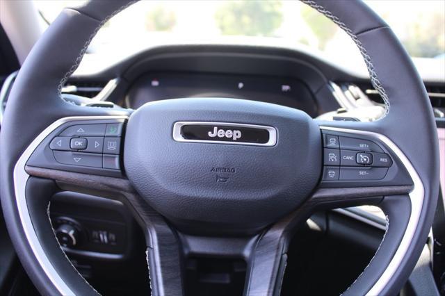 new 2023 Jeep Grand Cherokee car, priced at $40,600