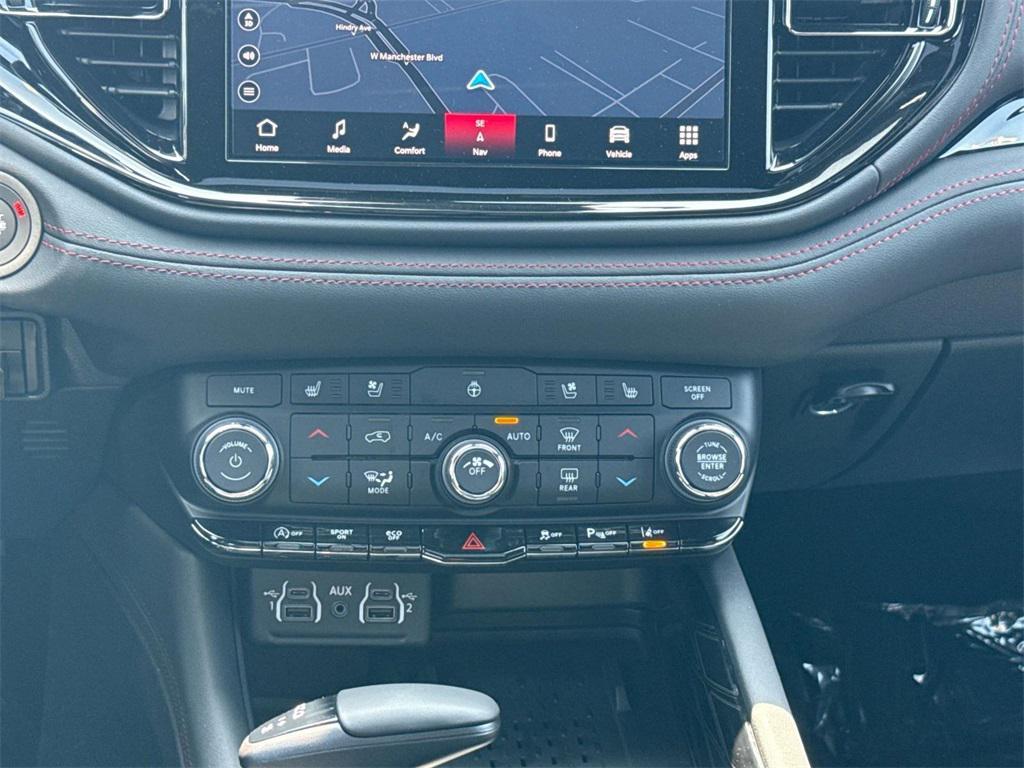 new 2025 Dodge Durango car, priced at $40,600