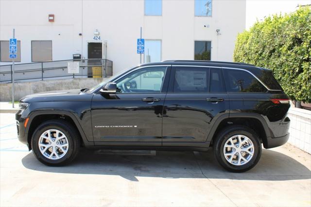 new 2023 Jeep Grand Cherokee car, priced at $42,600