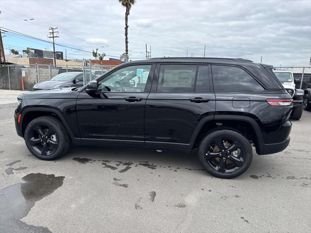 new 2025 Jeep Grand Cherokee car, priced at $46,057
