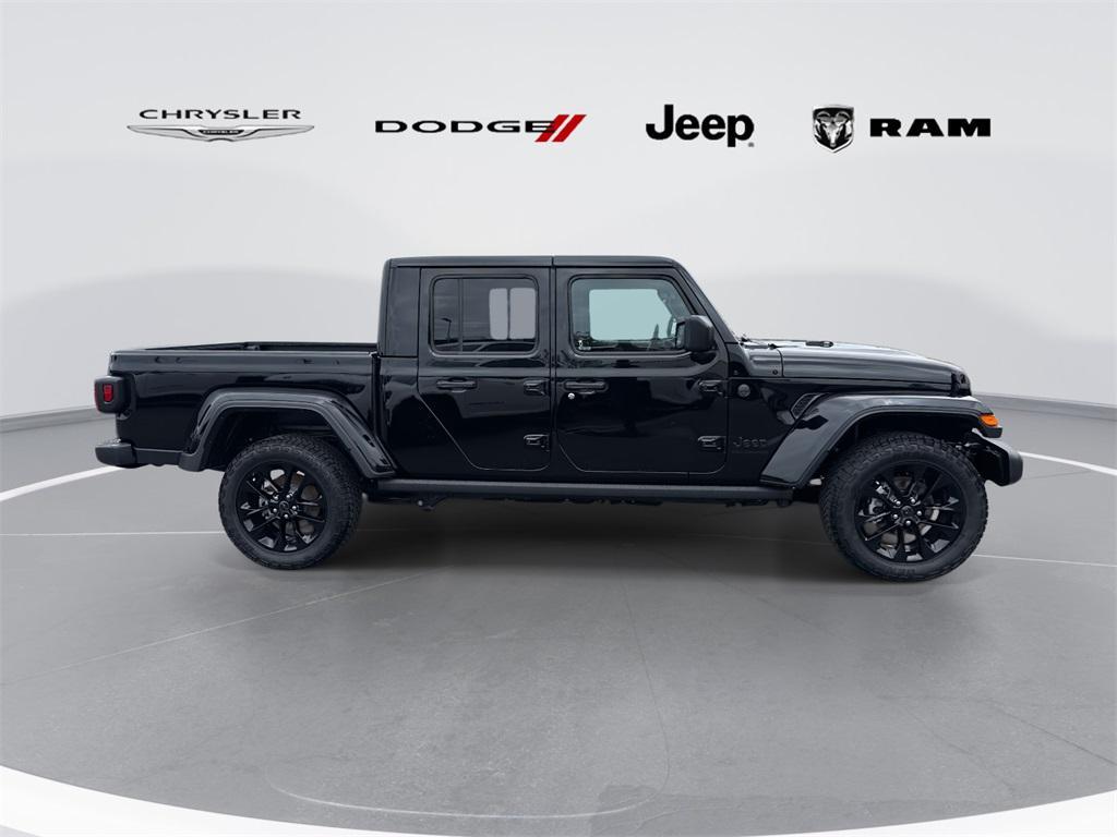 new 2025 Jeep Gladiator car, priced at $39,735