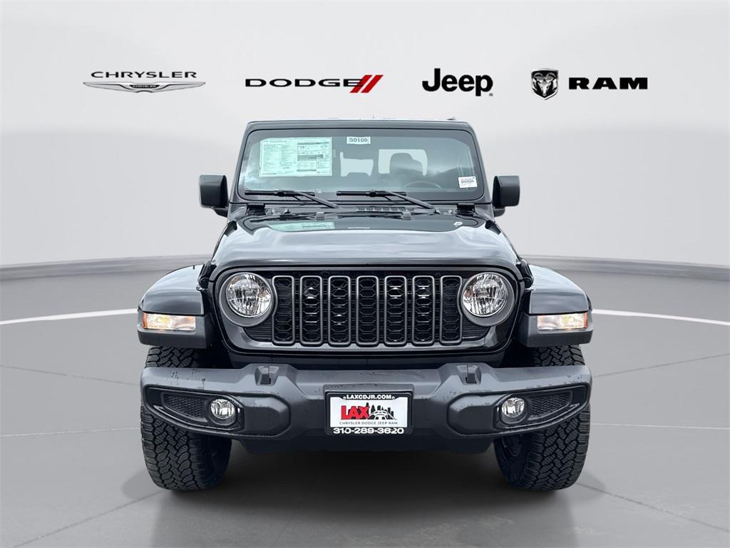 new 2025 Jeep Gladiator car, priced at $39,735