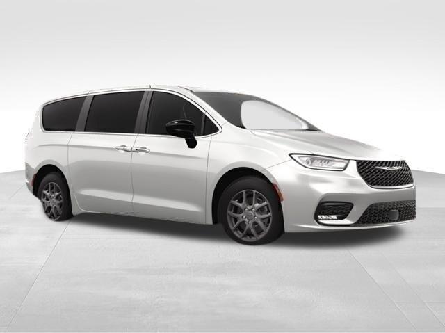 new 2024 Chrysler Pacifica car, priced at $34,300