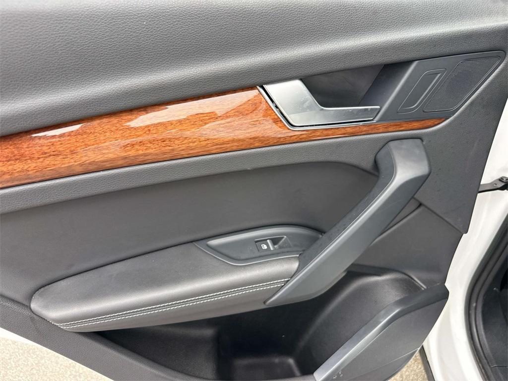 used 2021 Audi Q5 car, priced at $21,791