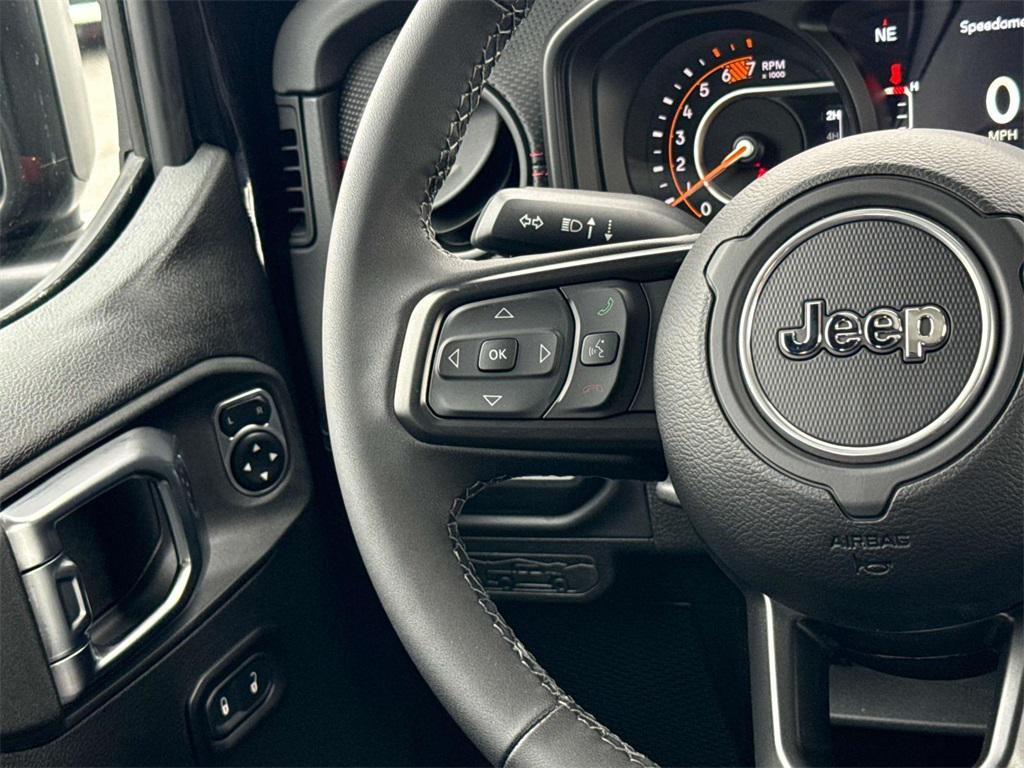 new 2025 Jeep Wrangler car, priced at $54,308