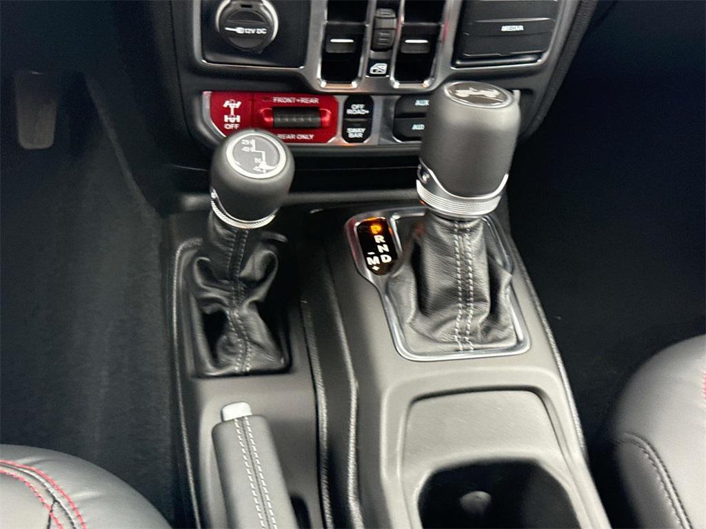 new 2025 Jeep Wrangler car, priced at $54,390