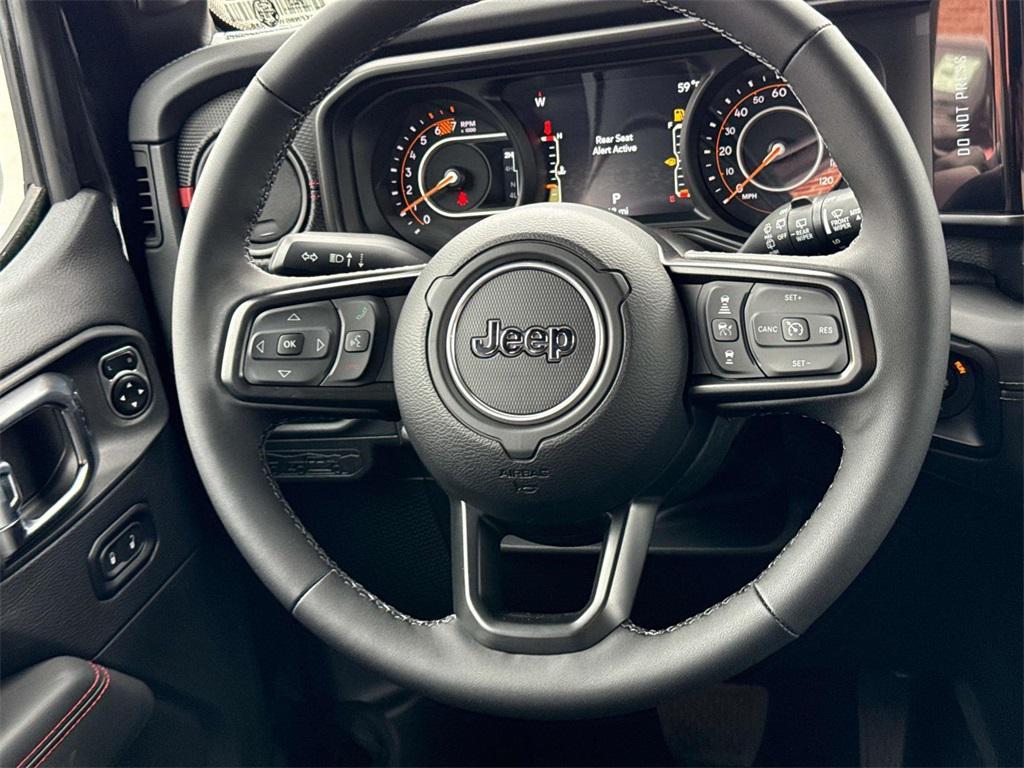 new 2025 Jeep Wrangler car, priced at $54,390