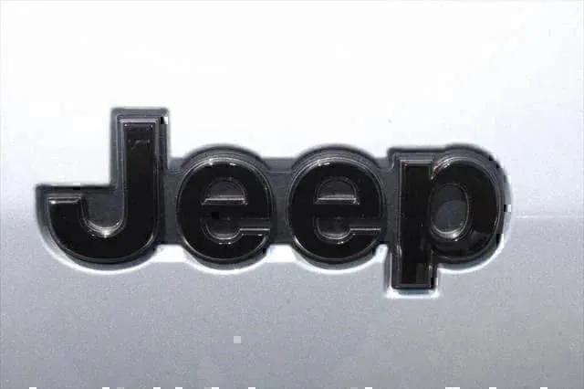 new 2023 Jeep Grand Cherokee L car, priced at $41,900