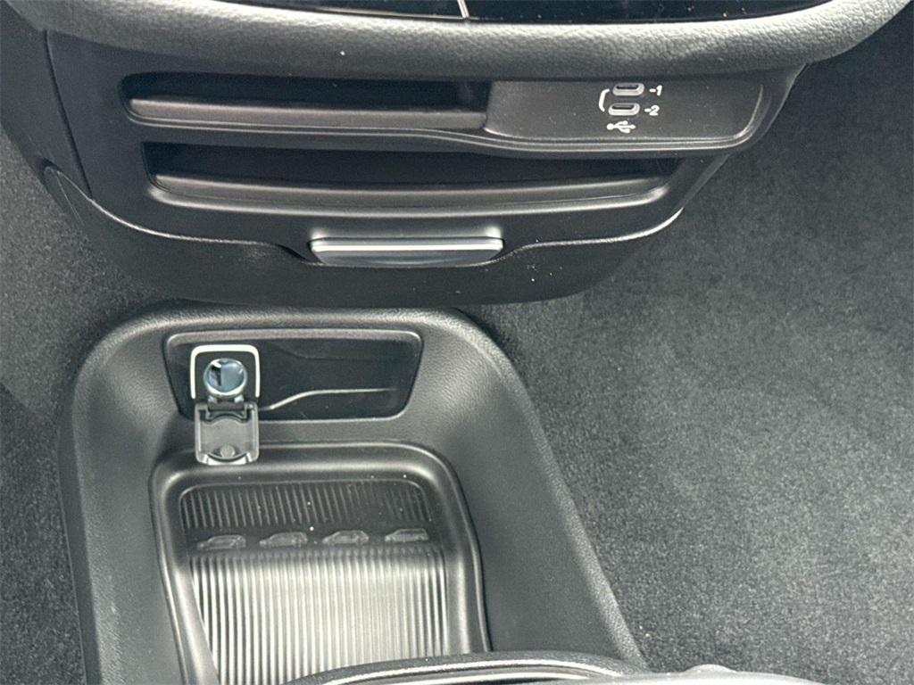 new 2026 Chrysler Pacifica car, priced at $39,653