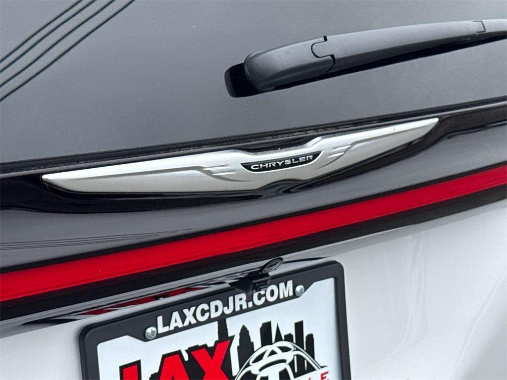 new 2026 Chrysler Pacifica car, priced at $39,653