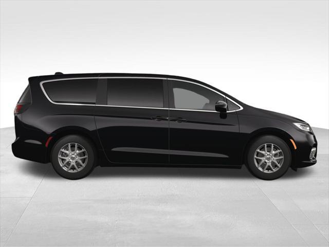 new 2025 Chrysler Pacifica car, priced at $38,938