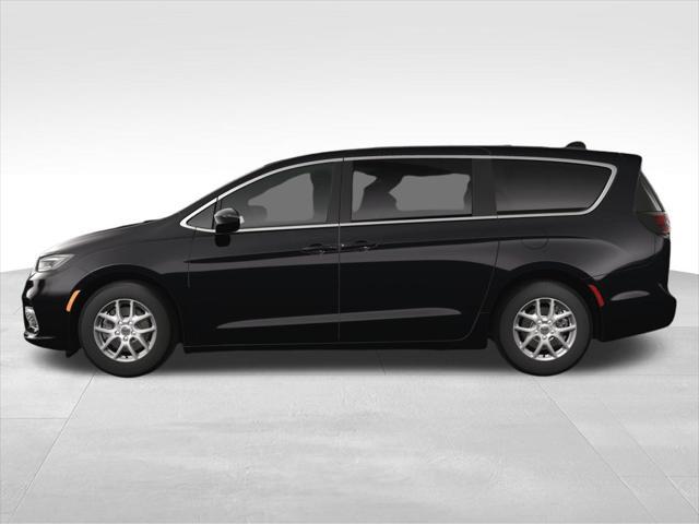 new 2025 Chrysler Pacifica car, priced at $38,938