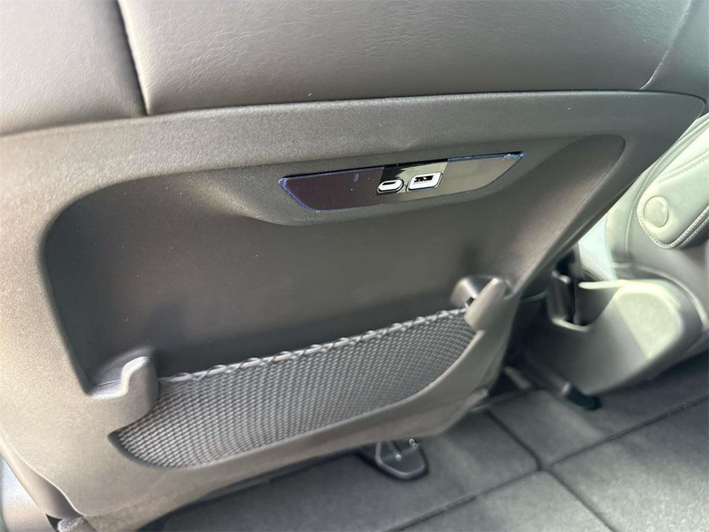 new 2026 Chrysler Pacifica car, priced at $38,748
