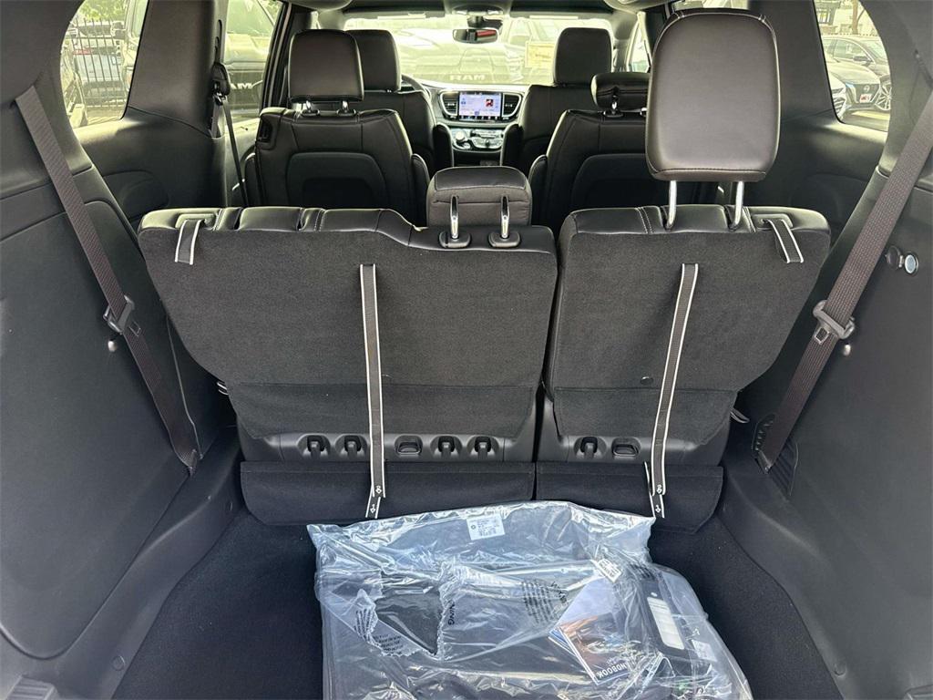 new 2026 Chrysler Pacifica car, priced at $38,748