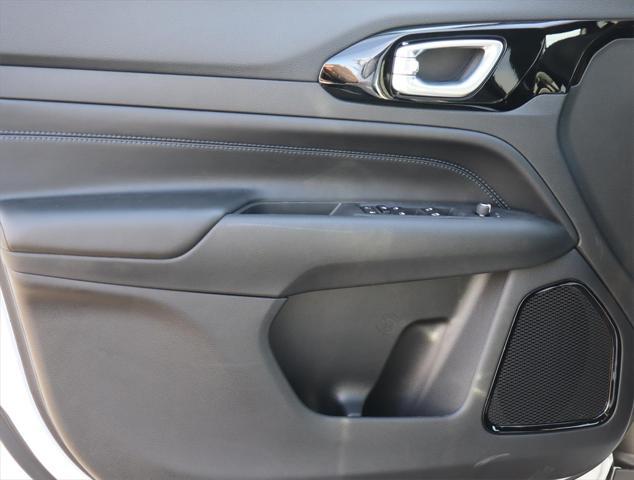 new 2025 Jeep Compass car, priced at $26,465