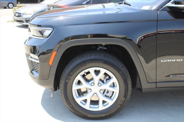 new 2023 Jeep Grand Cherokee car, priced at $40,600